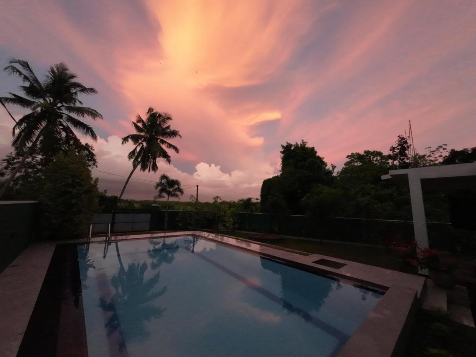 Villa Erika อินดูรูวา ภายนอก รูปภาพ