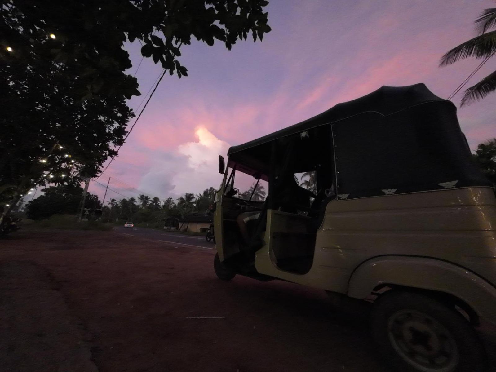 Villa Erika อินดูรูวา ภายนอก รูปภาพ
